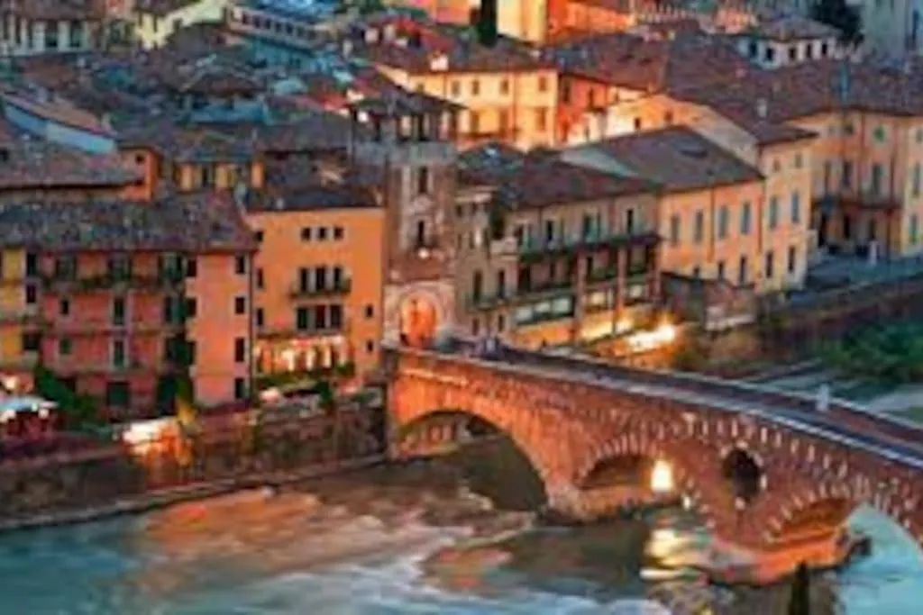 Residenza Sirtori Free Parking Apartment Verona