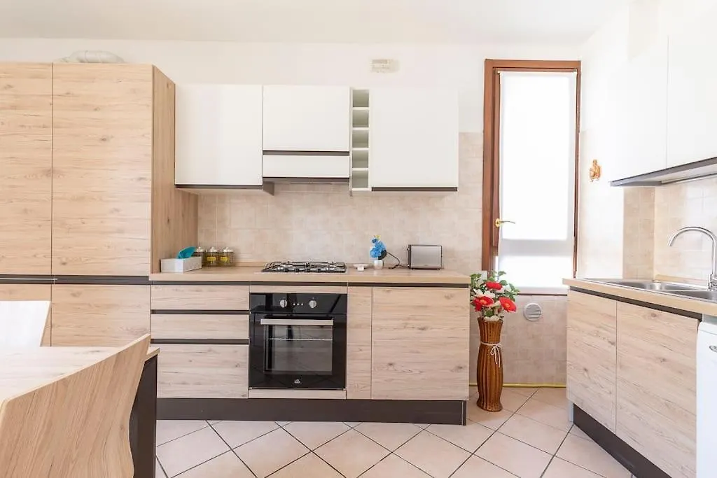 Residenza Sirtori Free Parking Apartment Verona