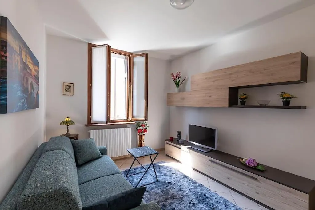Residenza Sirtori Free Parking Apartment Verona
