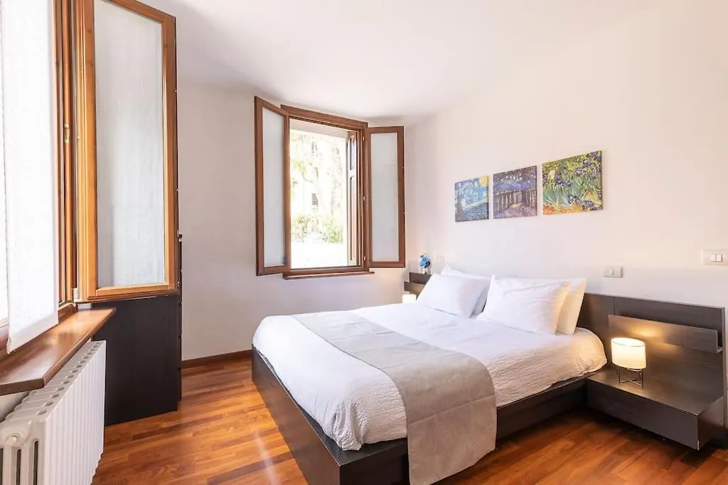 Residenza Sirtori Free Parking Apartment Verona