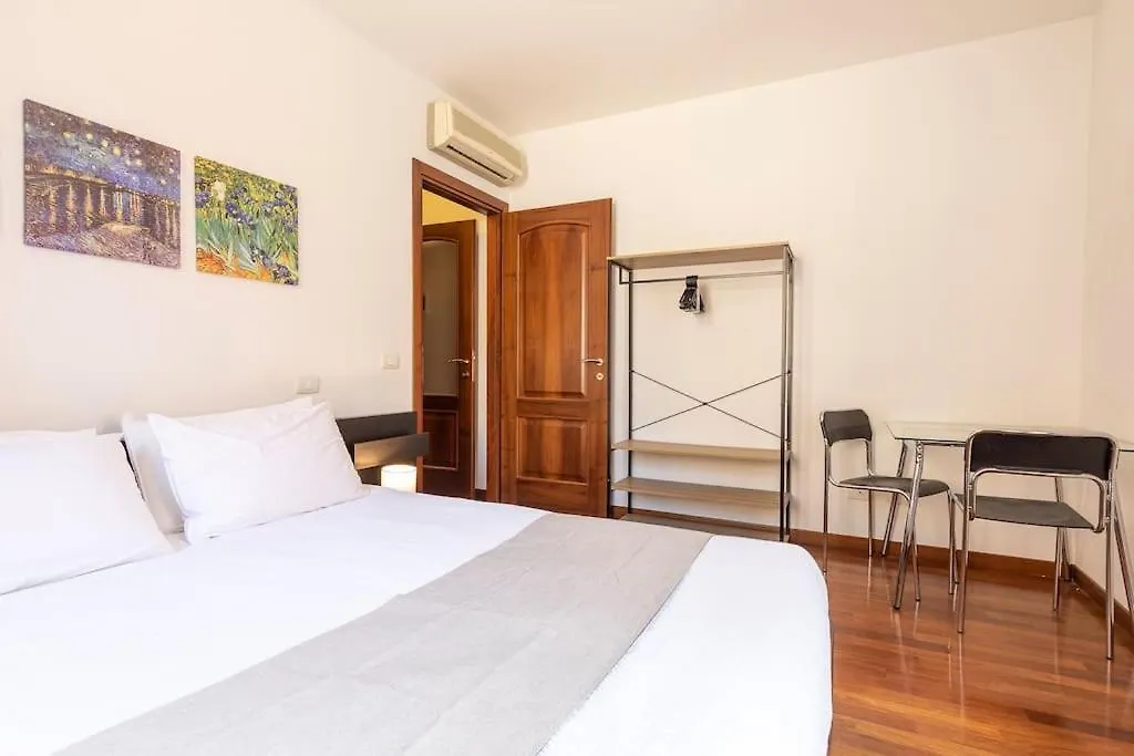 Residenza Sirtori Free Parking Apartment Verona